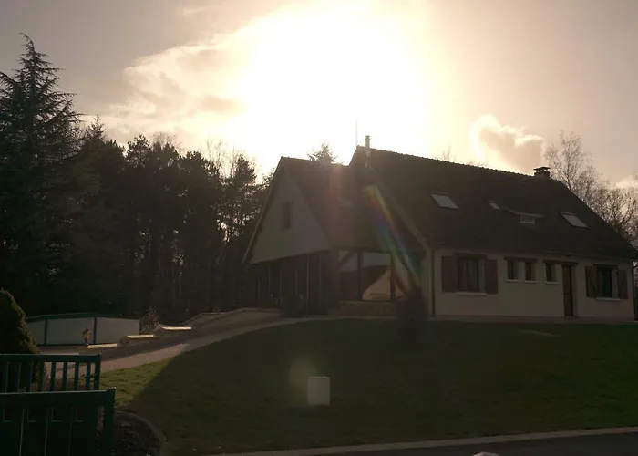 Le Petit Chaton לינה וארוחת בוקר 3*